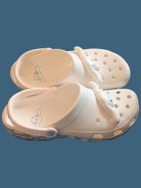 NWT Crocs HELLO KITTY AND FRIENDS CINNAMOROLL CLASSIC CLOG 50th Anniv. Size M 12